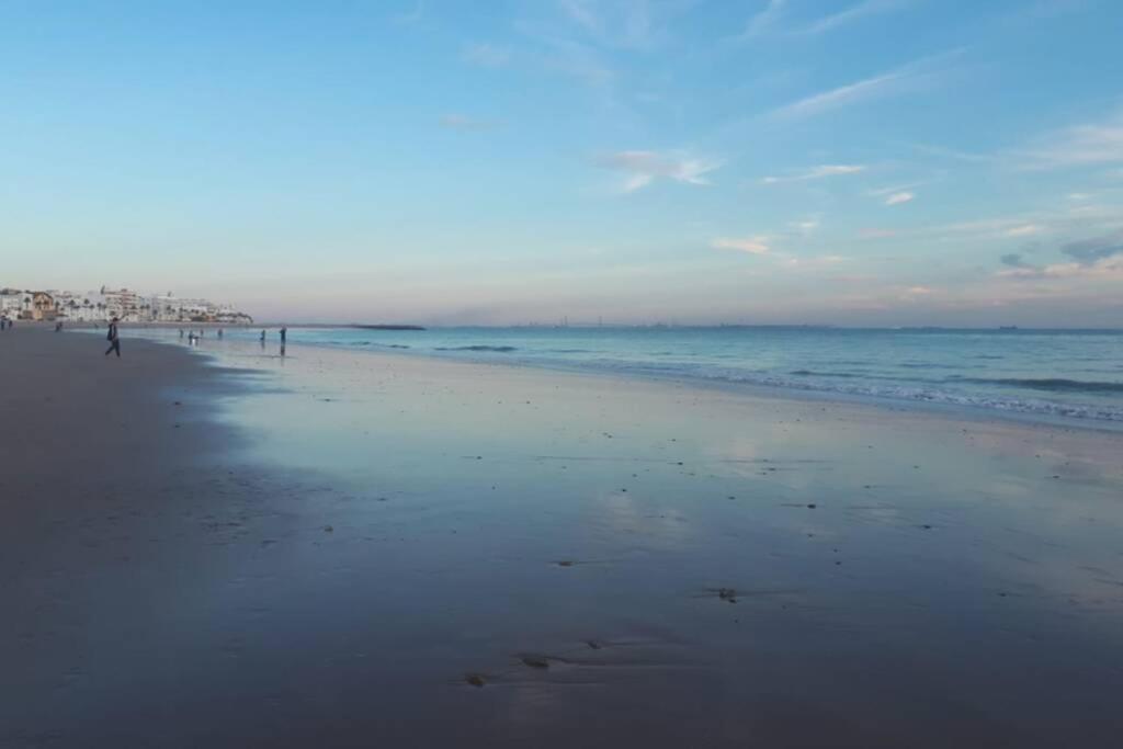 Acogedor Apartamento A 100 M. De Pinares Y Playa Lägenhet Rota Exteriör bild