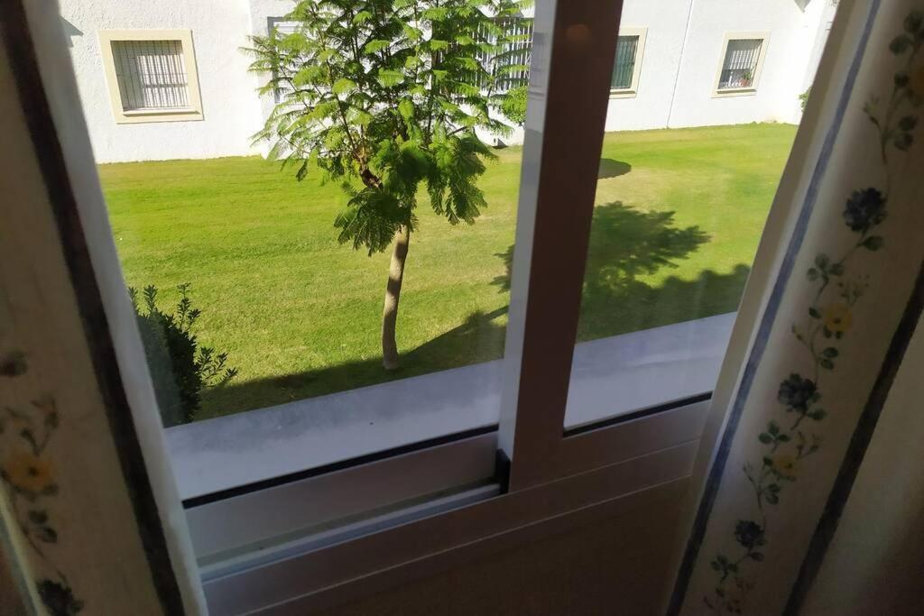 Acogedor Apartamento A 100 M. De Pinares Y Playa Lägenhet Rota Exteriör bild